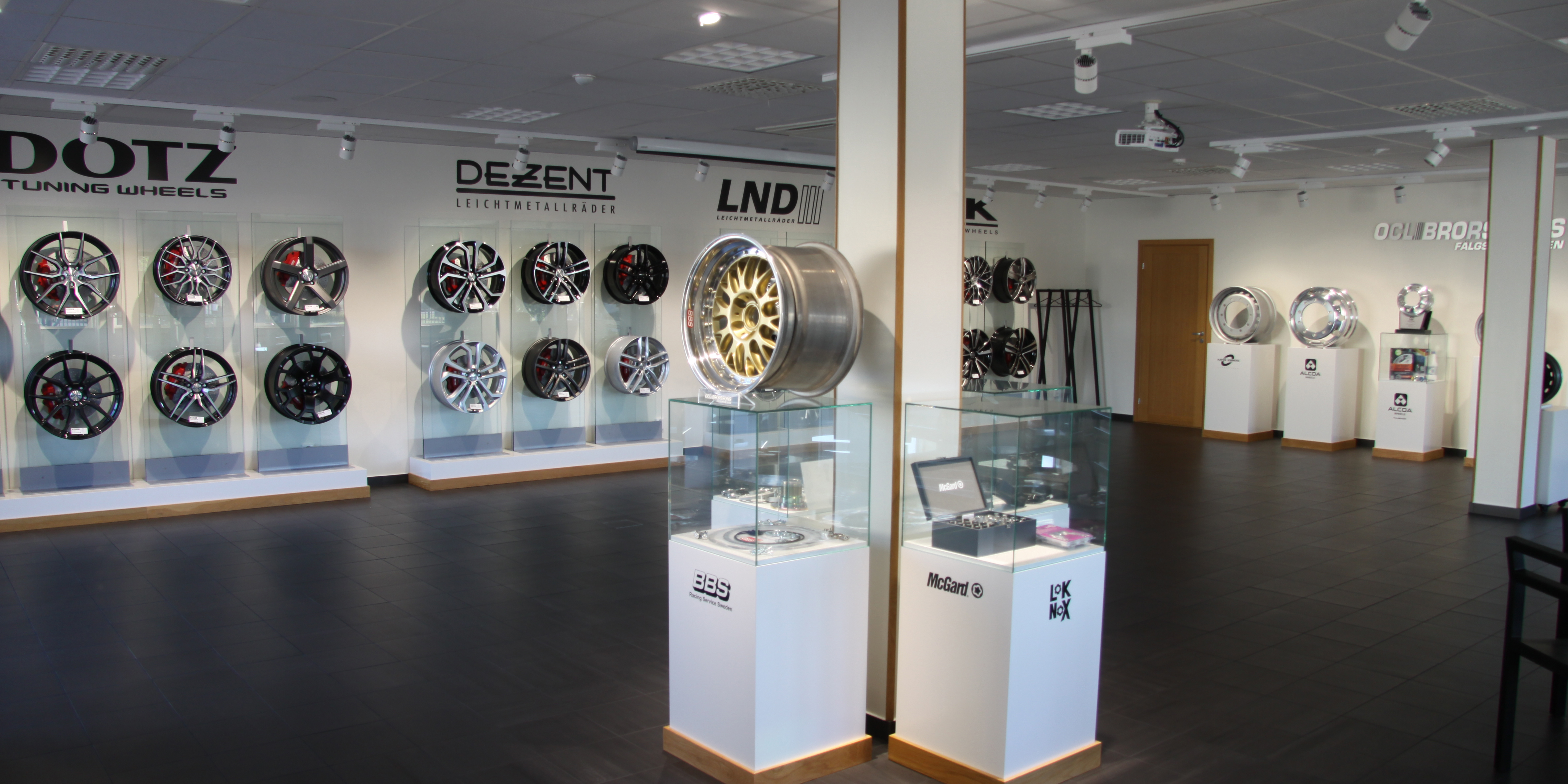 OCL Brorssons Fälgspecialisten I Norrköping0035