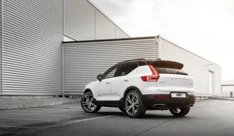 Volvo XC40 R Design With AEZ North Dark 8 5X21 ET42 02