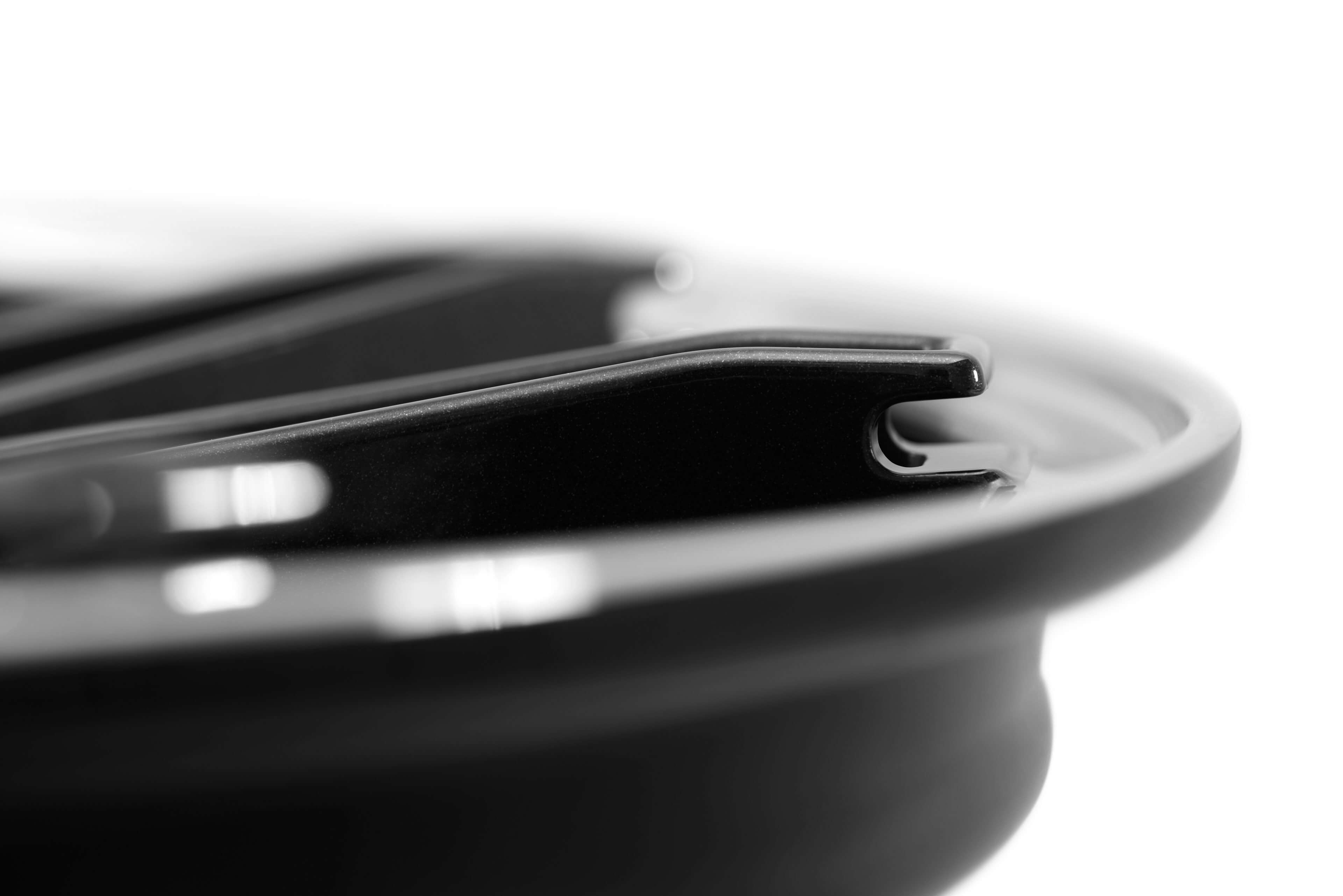 DOTZ Tanaka dark detail