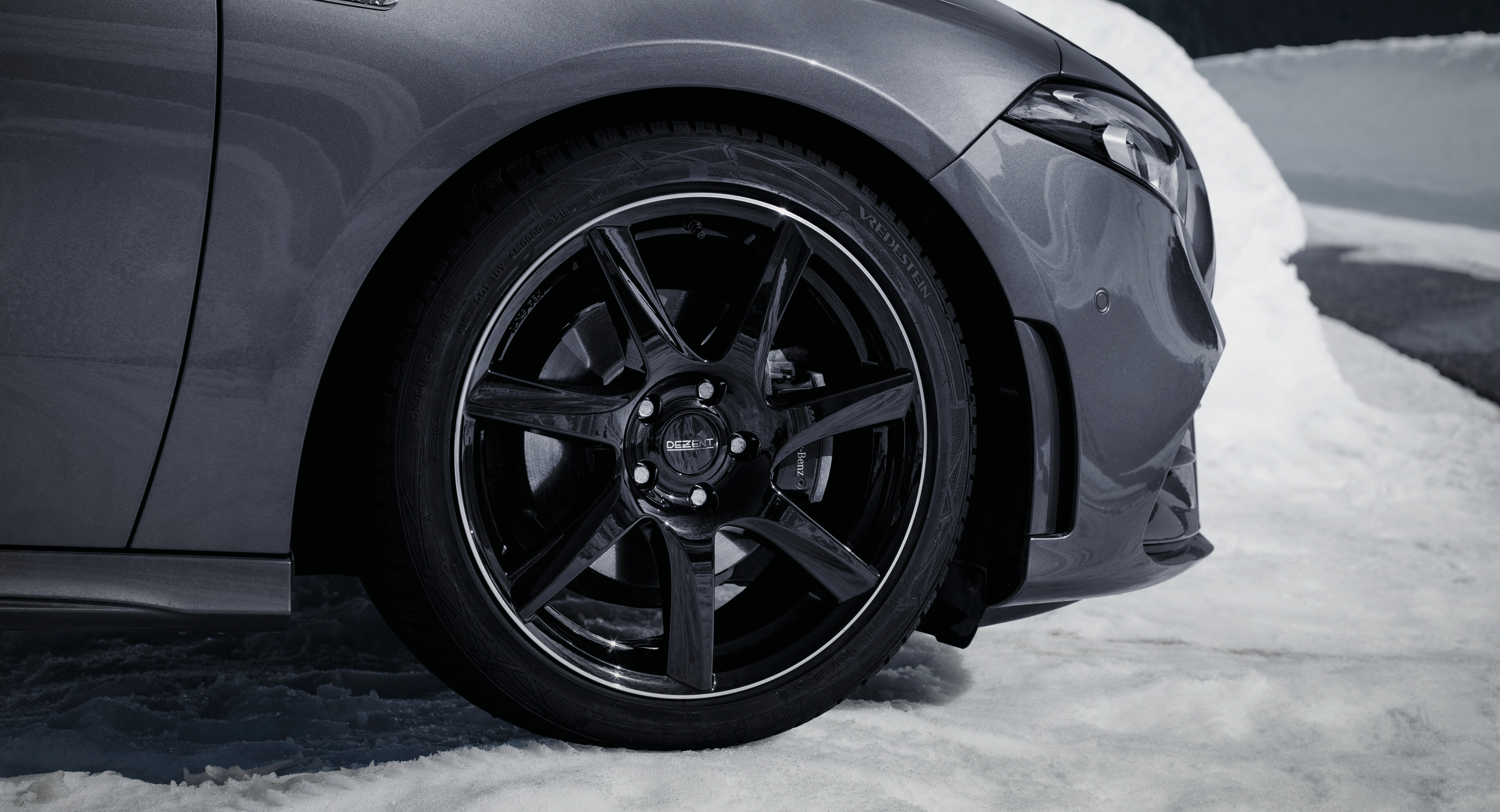 DEZENT TW dark MERCEDES A Seite