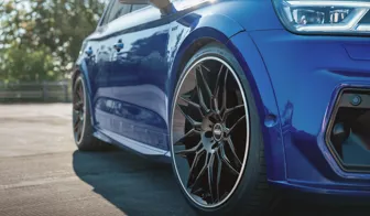 DOTZ LongBeach dark Audi SQ5 frontal