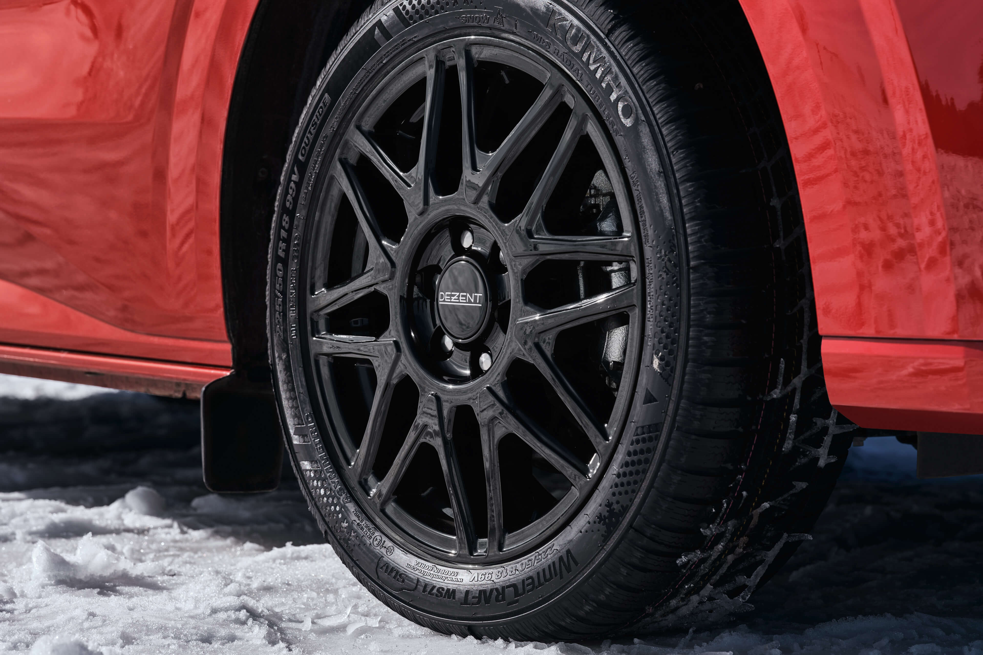 DEZENT KH black Ford Nugget detail