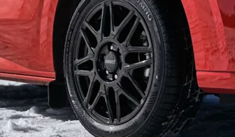 DEZENT KH black Ford Nugget detail