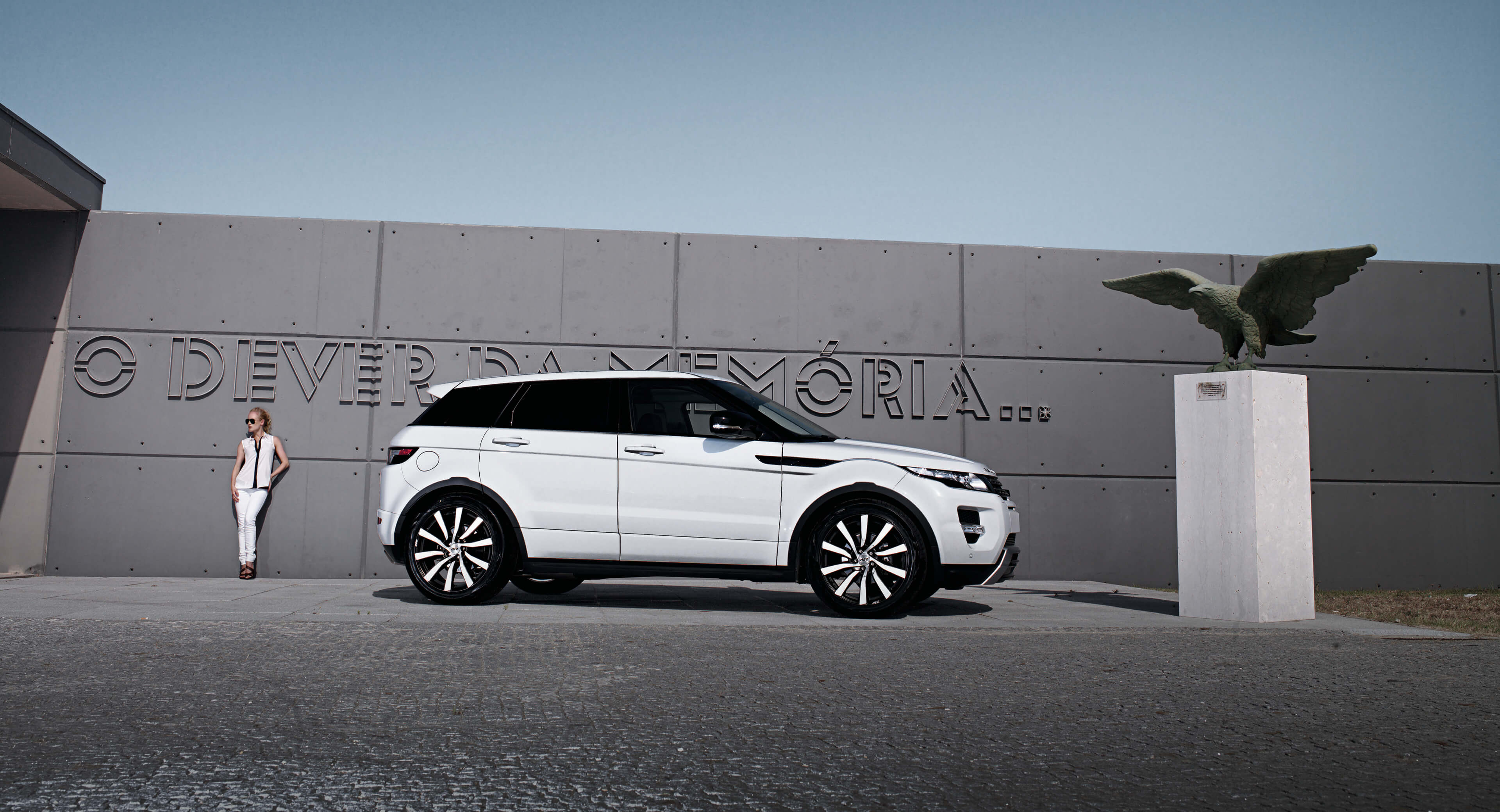 AEZ Reef SUV alloy wheel Range Rover Evoque