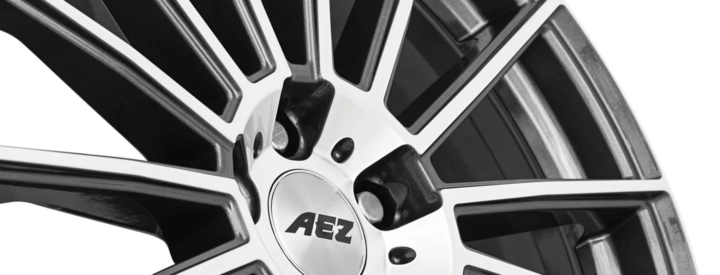 AEZ Steam alloy wheel spokes details