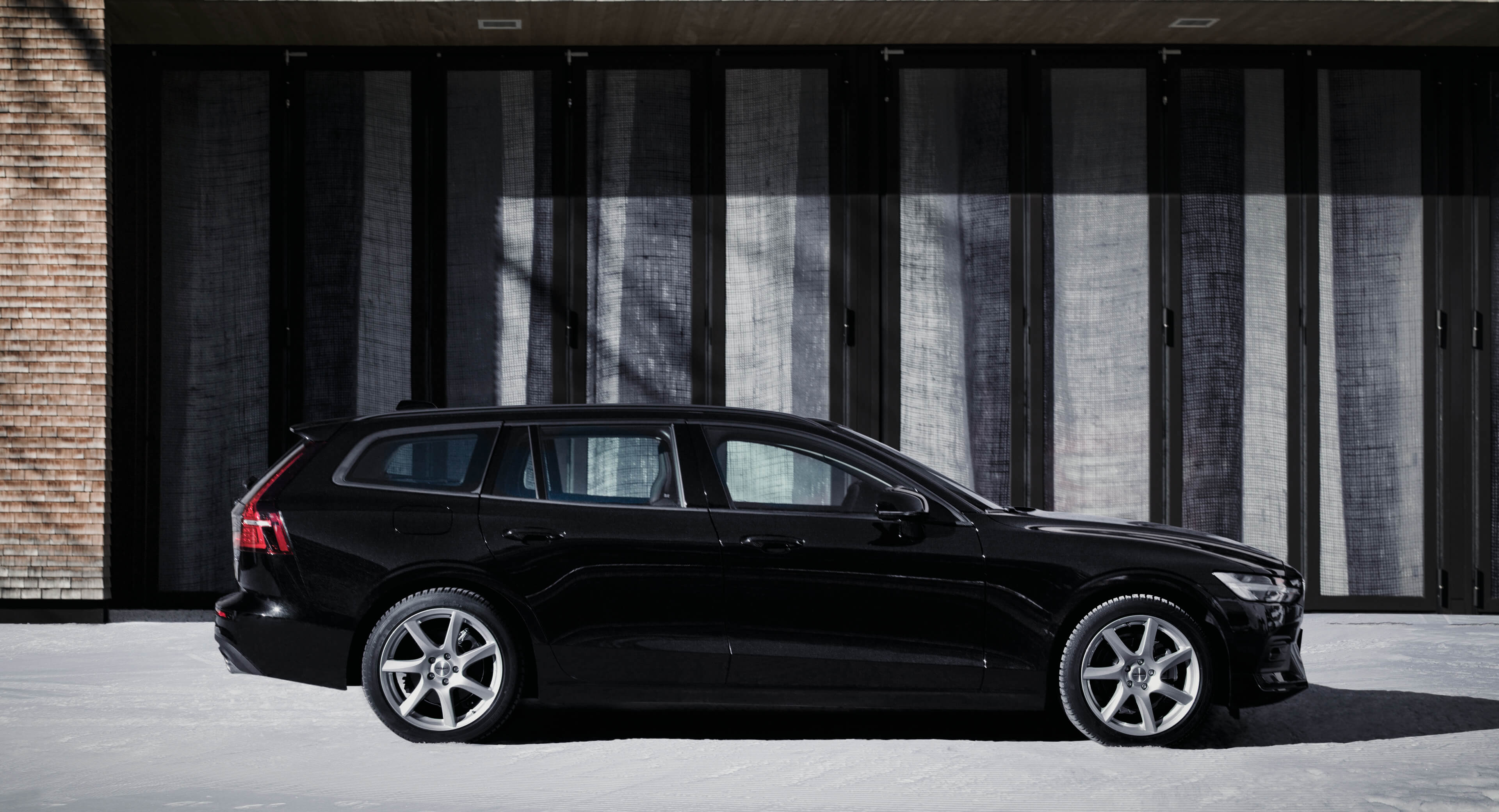 DEZENT TW silver Volvo V60 side