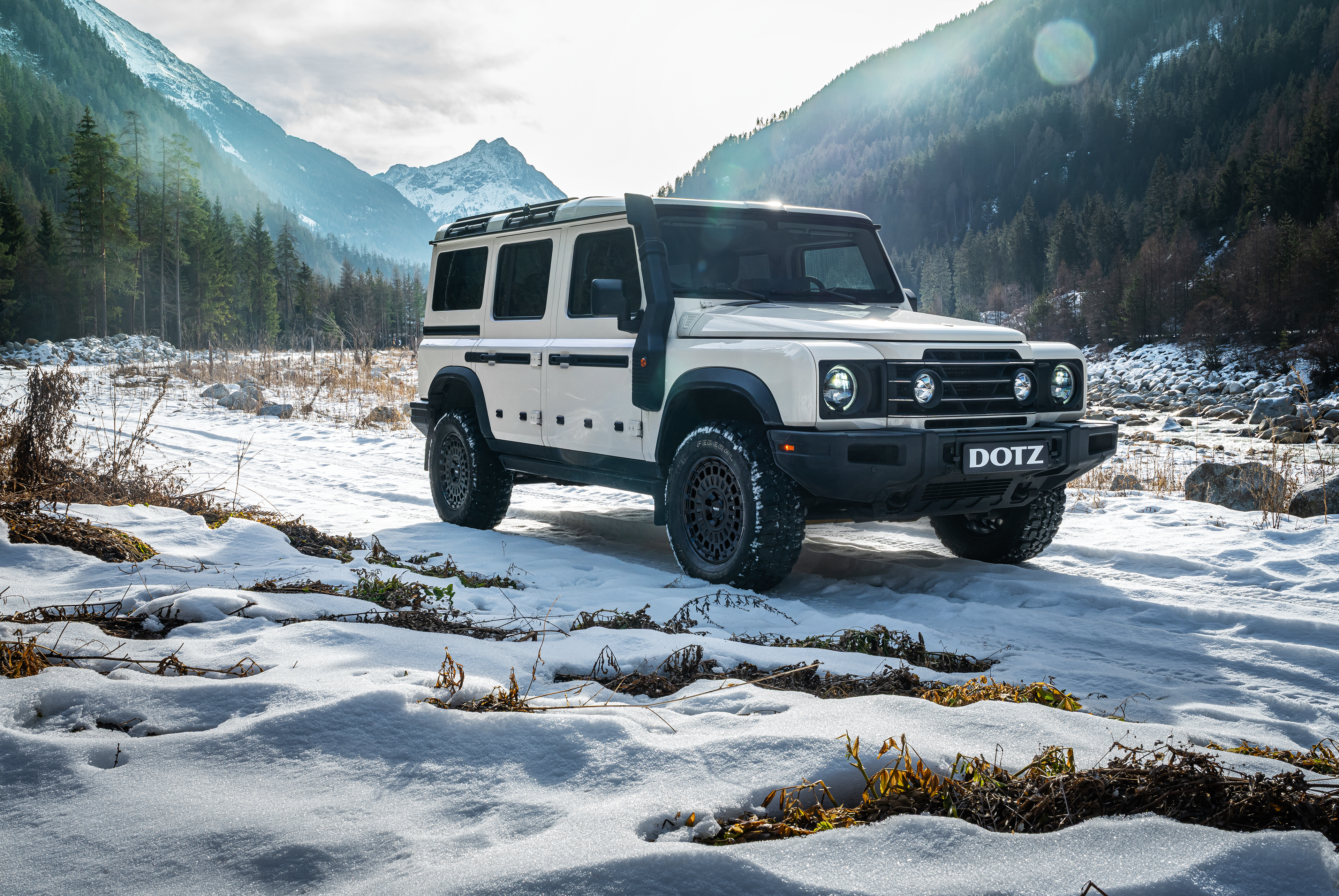 DOTZ 4X4 Talara Black Ineos Grenadier Winterpic01 3870X2571px