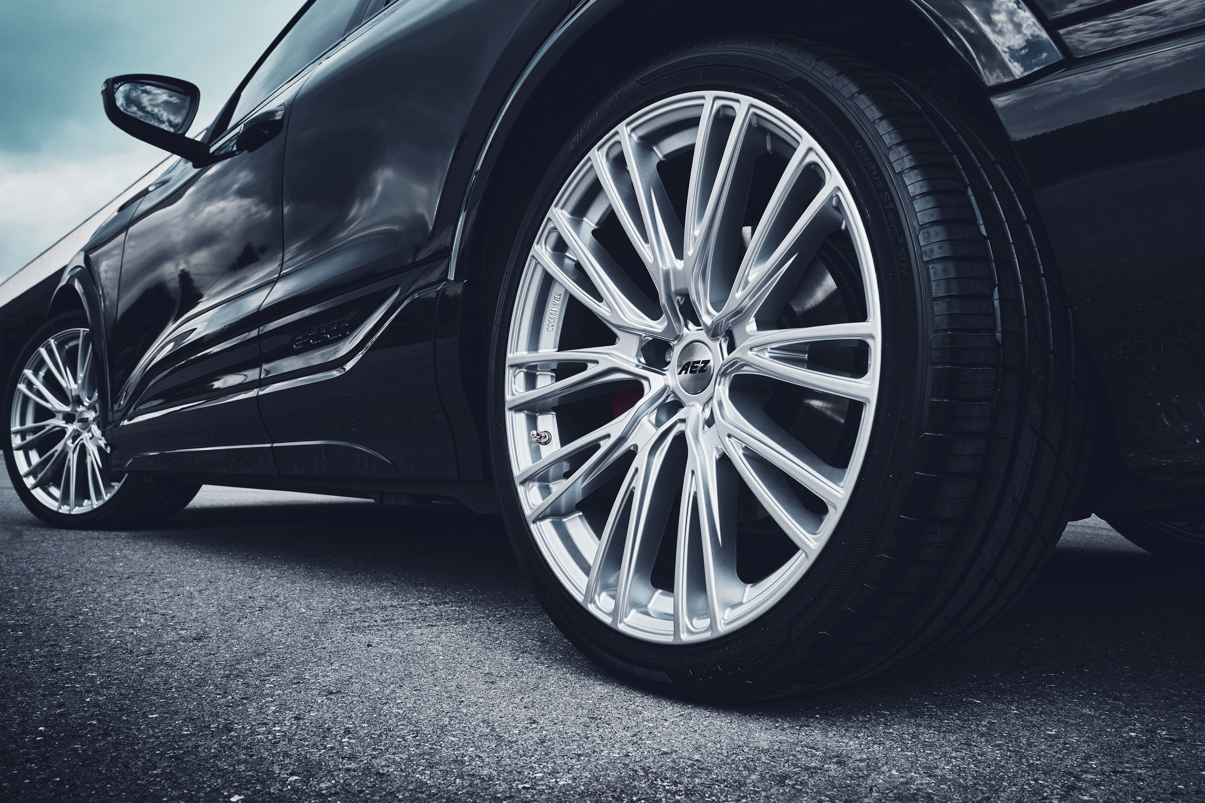 Gallerie Seattle Shine 4