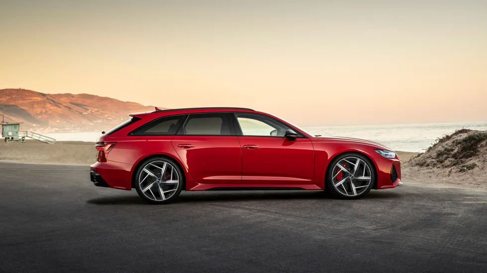 Audi Rs6 Iv Serie F2 Qvattro Black Mirror Cust 0003