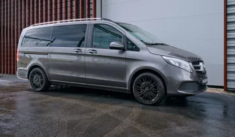 DEZENT KE black Mercedes V side