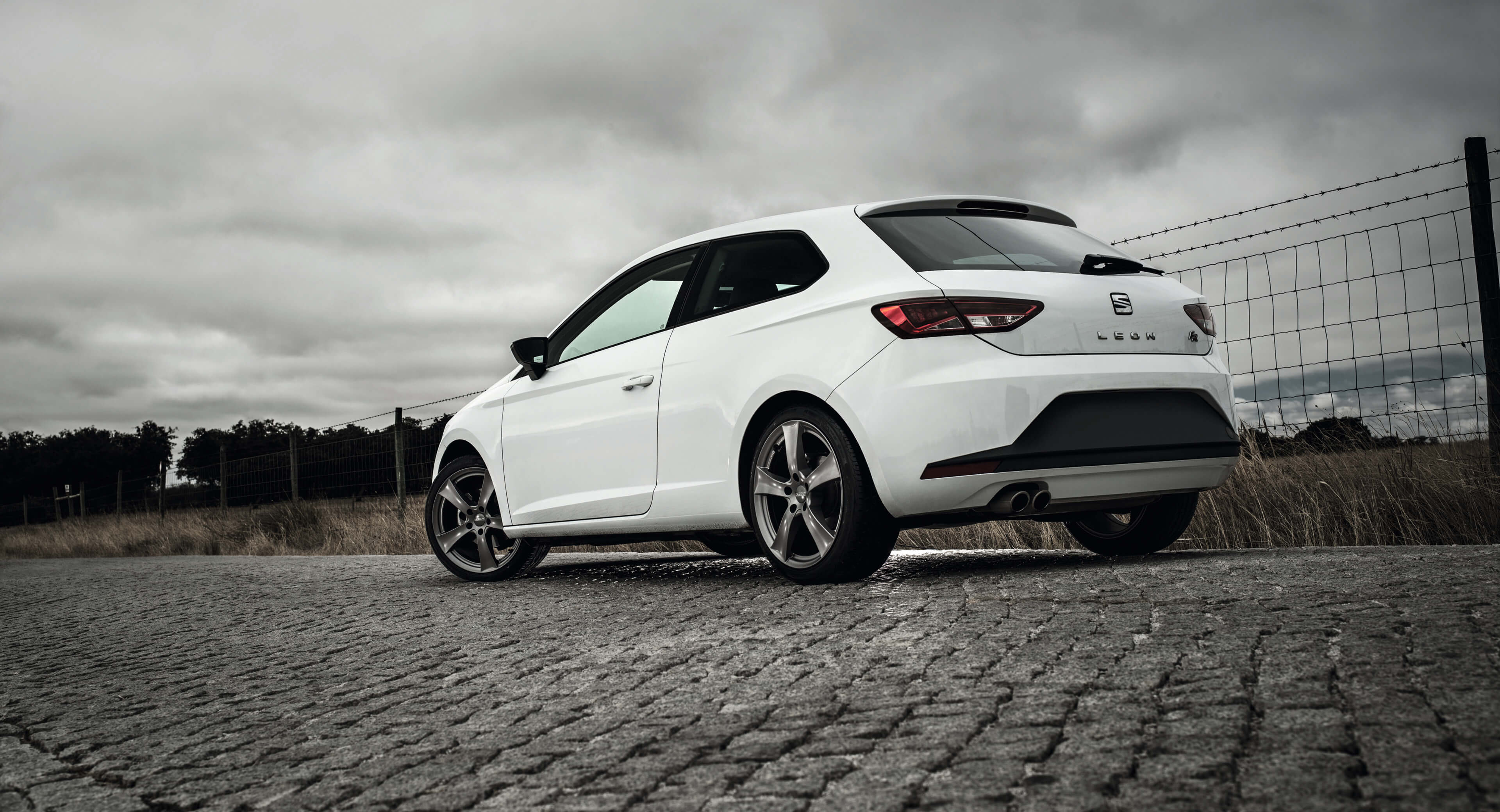 DEZENT TX alloy wheel graphite gray SEAT Leon OE-style