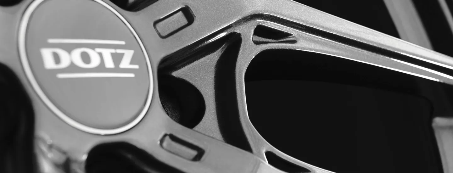 DOTZ LagunaSeca grey detail