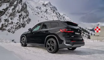 DEZENT KG Dark BMW X5 rear