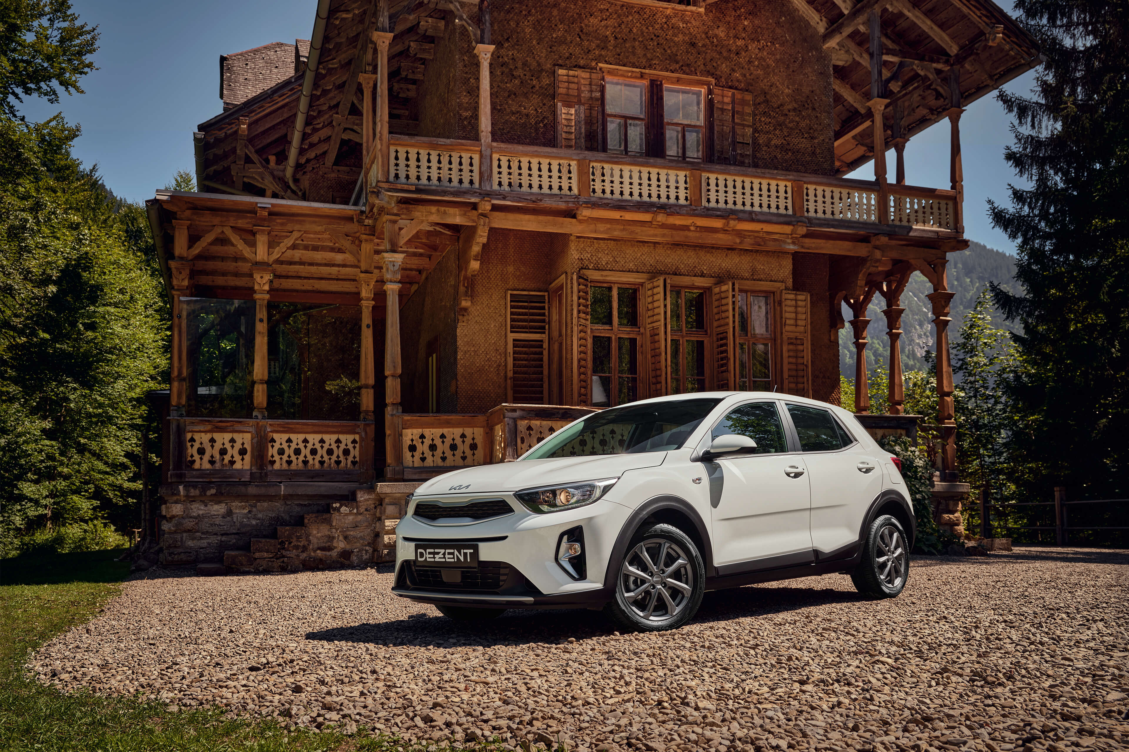 DEZENT KT graphite Kia Stonic Front