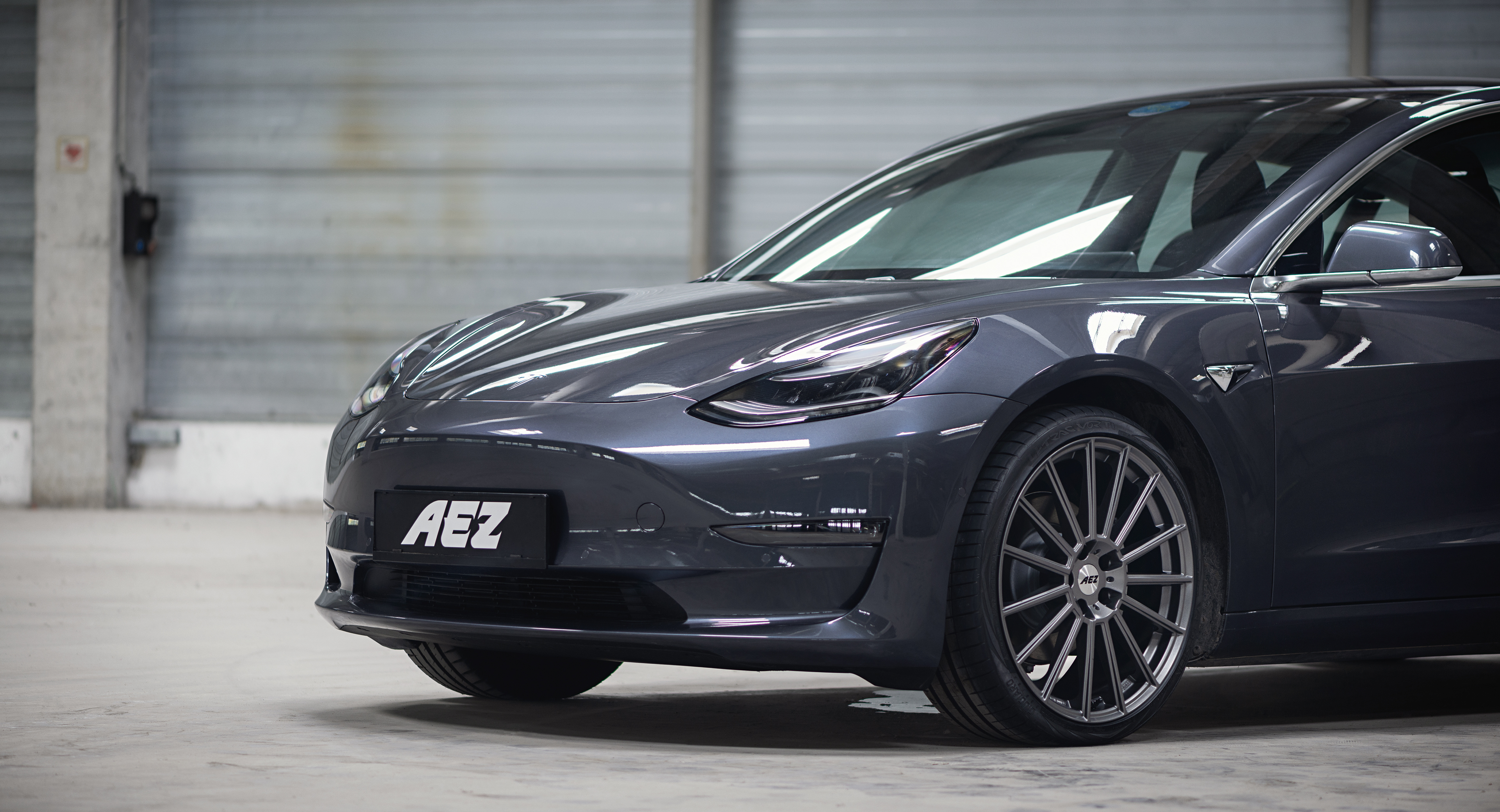 AEZ Steam Tesla Model 3