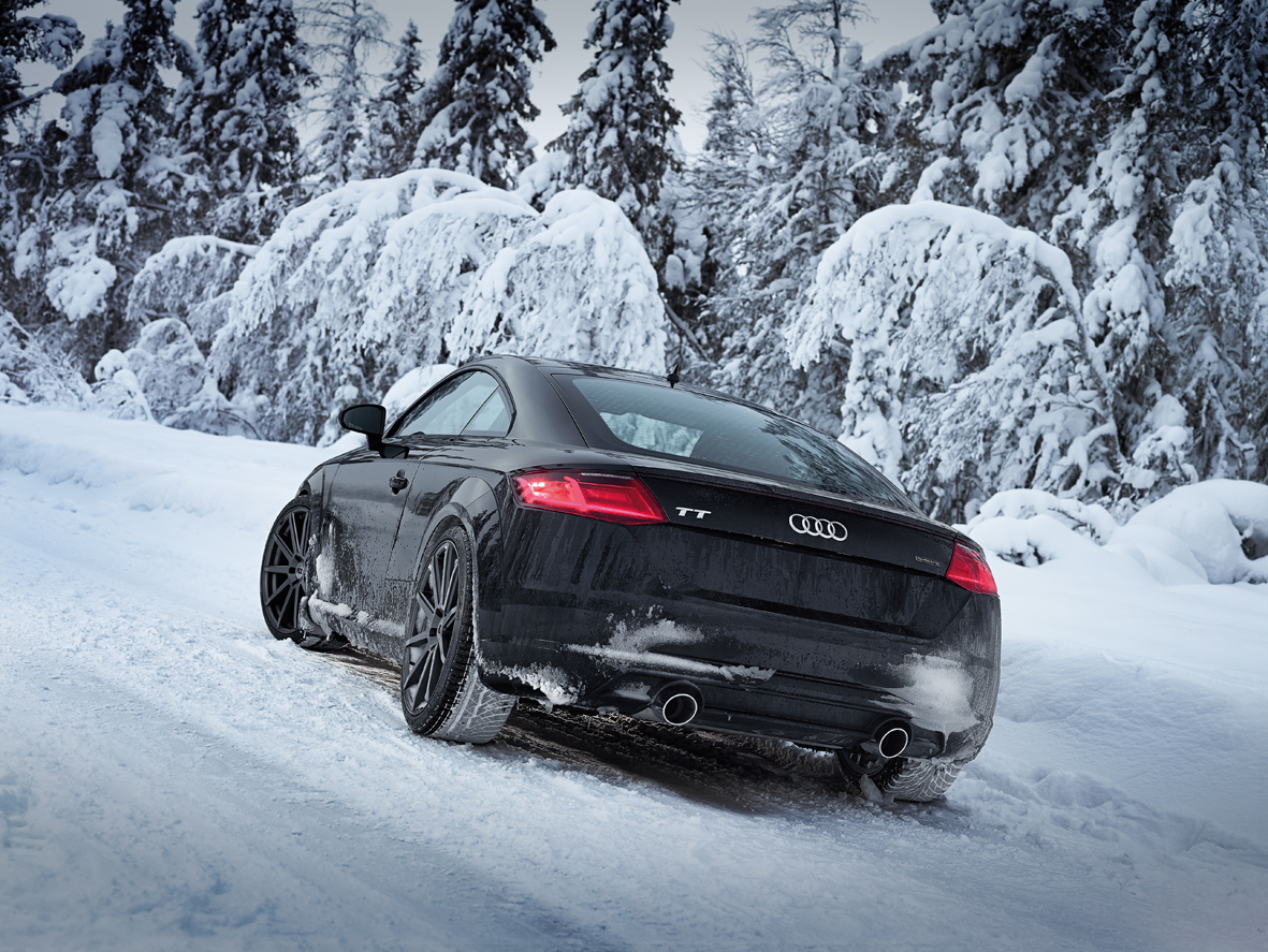 AEZ Straight Dark AUDI Winterpic 05