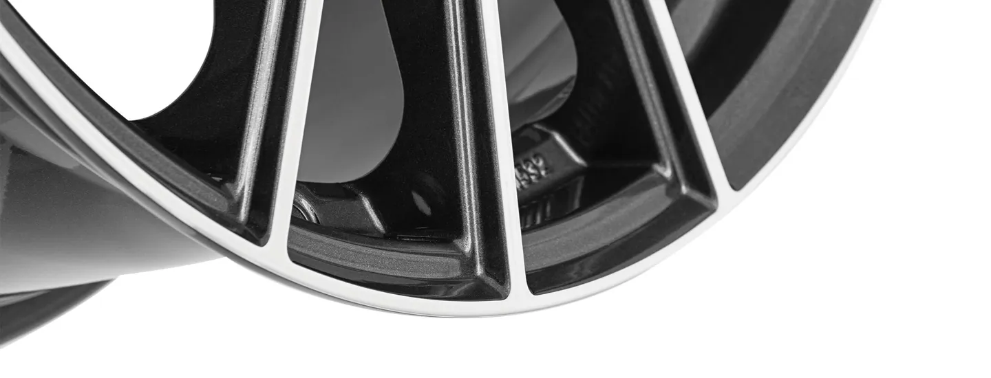 AEZ Steam alloy rim gunmetal front polished wheel centre spokes