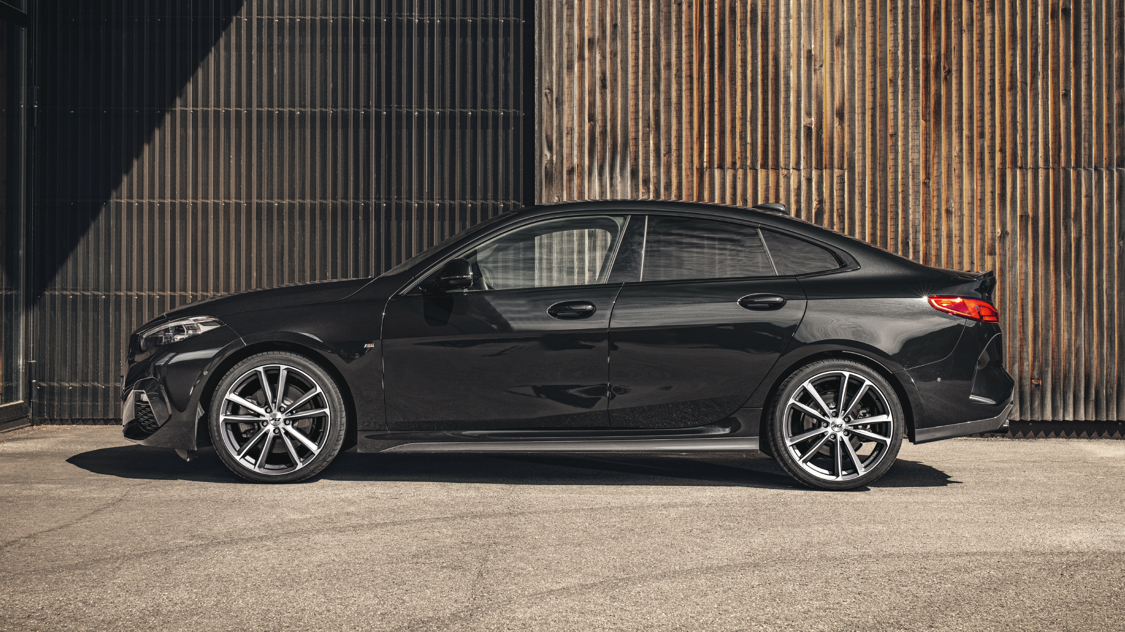 BMW 2-serie med AEZ Tioga titan fälgar från OCL Brorssons