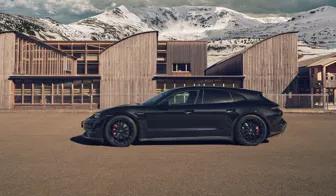 AEZ Alaska black Porsche Taycan 4S side winter