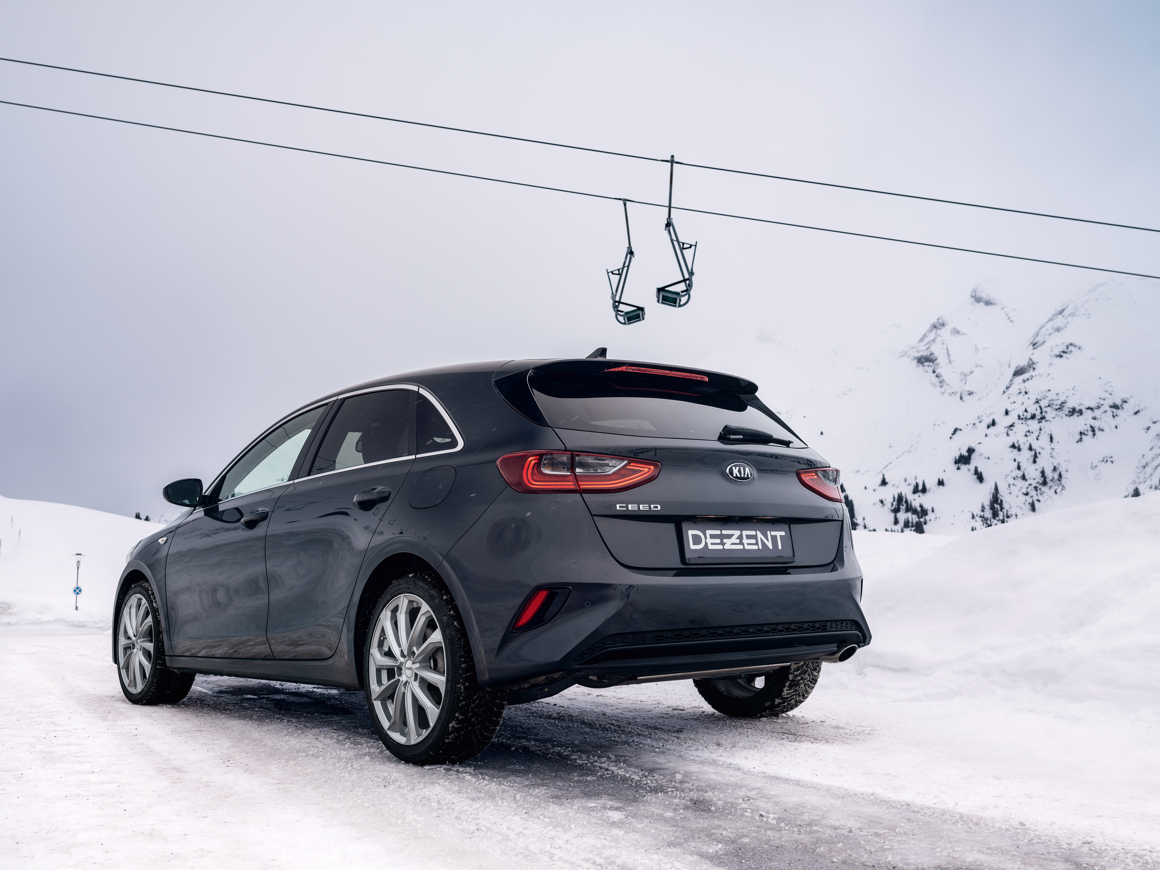 DEZENT KS Silver auf Kia Ceed