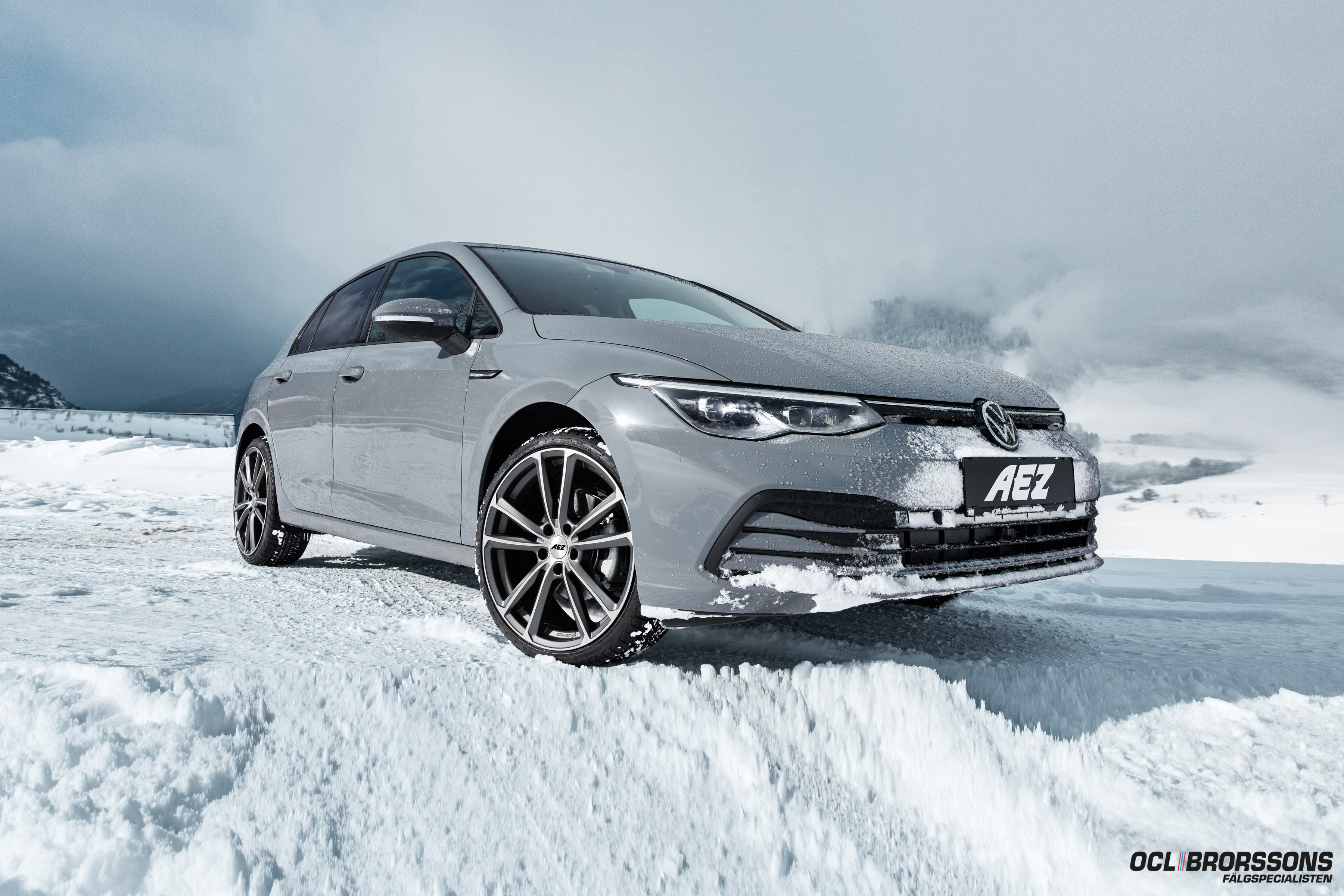 Volkswagen Golf VIII Med AEZ Tioga Titan Fälgar Från OCL Brorssons 04