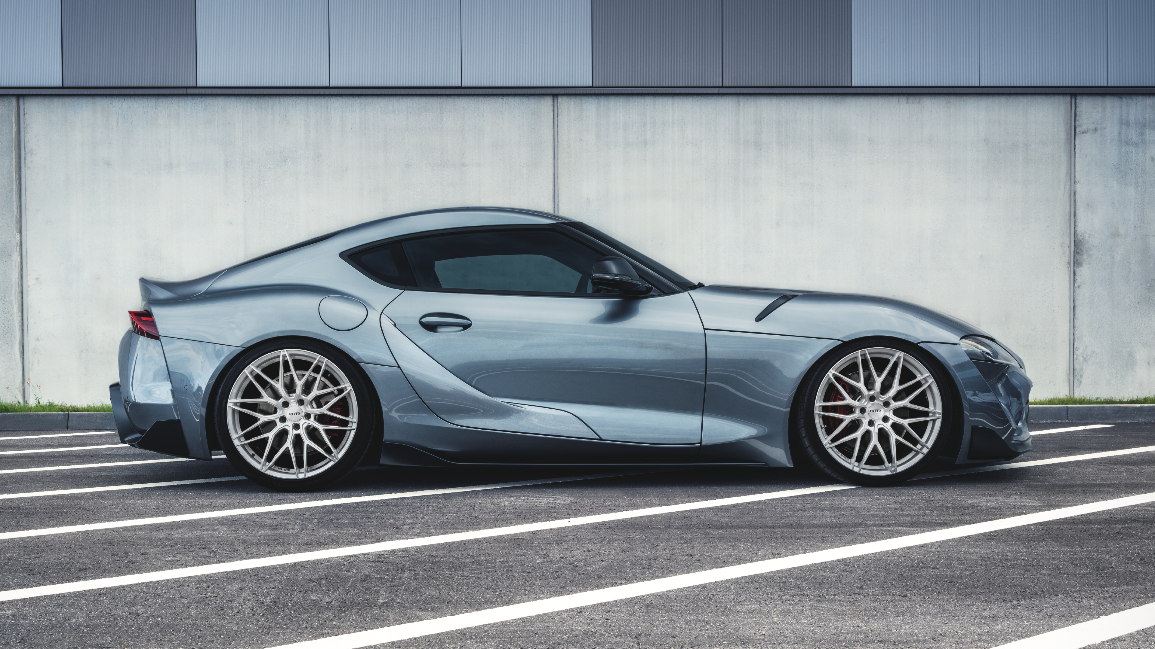 Toyota Supra med DOTZ Suzuka blaze fälgar från OCL Brorssons