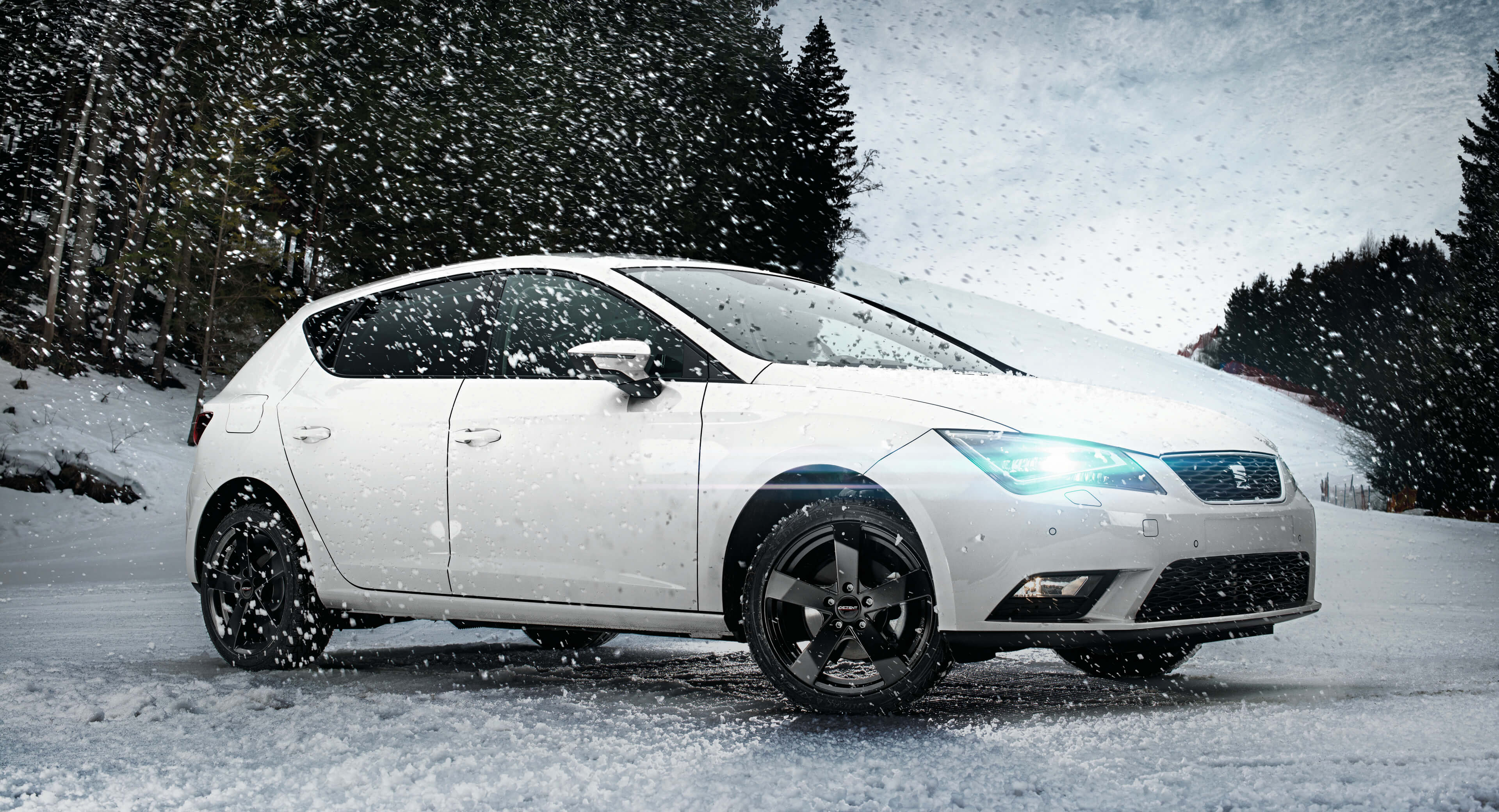 DEZENT TD dark Seat Leon front