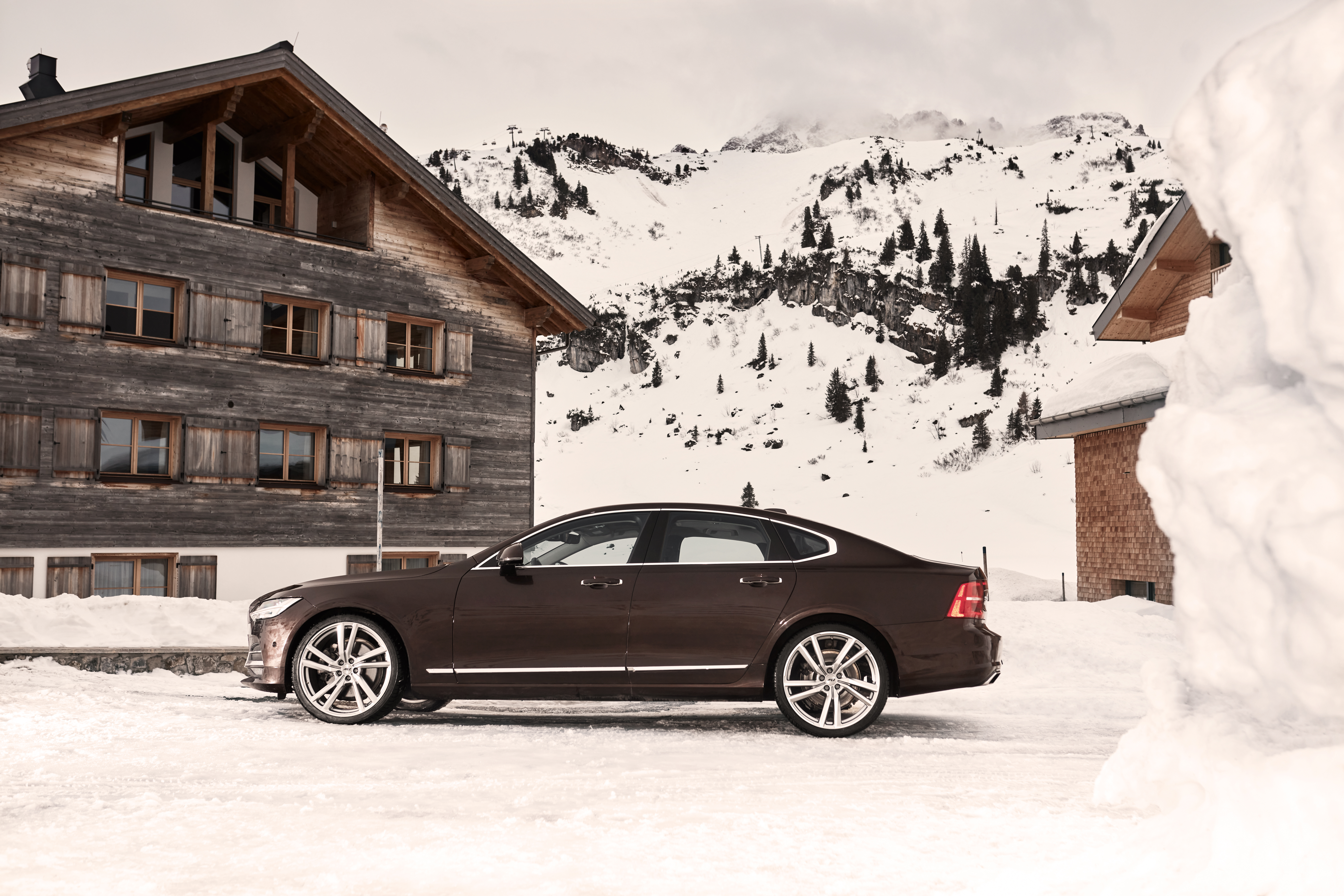 AEZ North High Gloss Volvo S90 Winterpic06