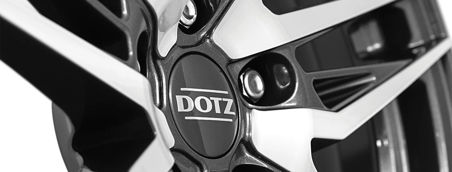 DOTZ Interlagos Dark Detail02
