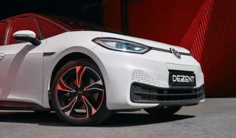 DEZENT KB DARK 5