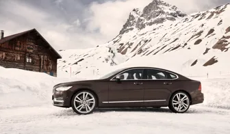 Volvo S90 med AEZ North High Gloss, Volvofälgar från OCL Brorssons fälgspecialisten