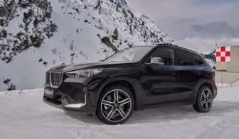 DEZENT KG Dark BMW X5 side