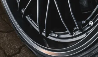 DOTZ Revvo black Audi TTRS detail