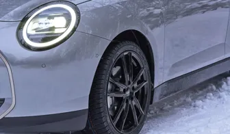 DEZENT KF black Mini Cooper detail