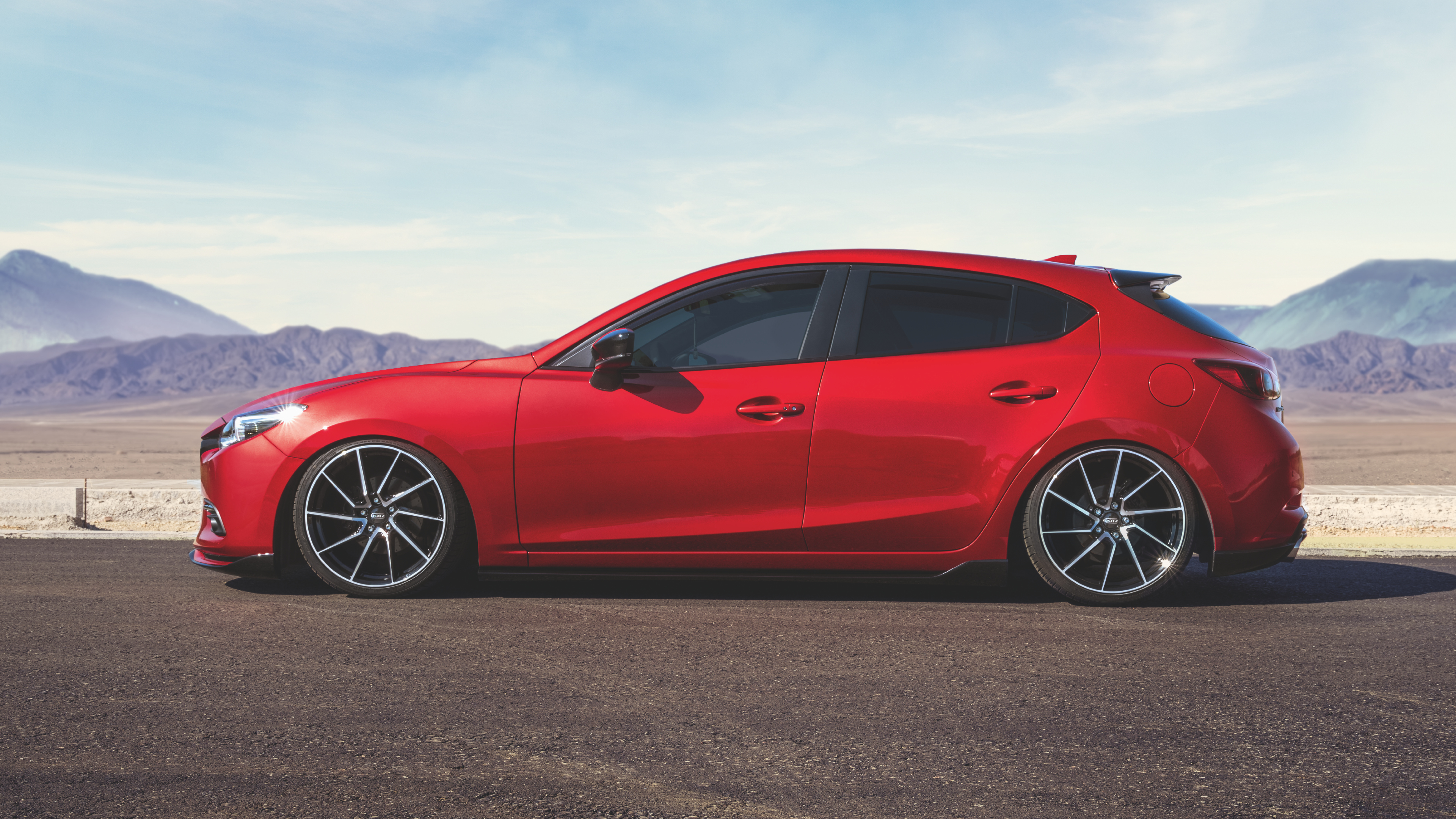 Mazda 3 med DOTZ Spa dark fälgar från OCL Brorssons