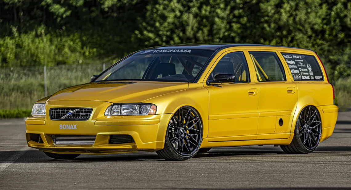 Volvo V70 Med DOTZ Suzuka Black Fälgar Från OCL Brorssons Henrik Mattsson 01 (1)
