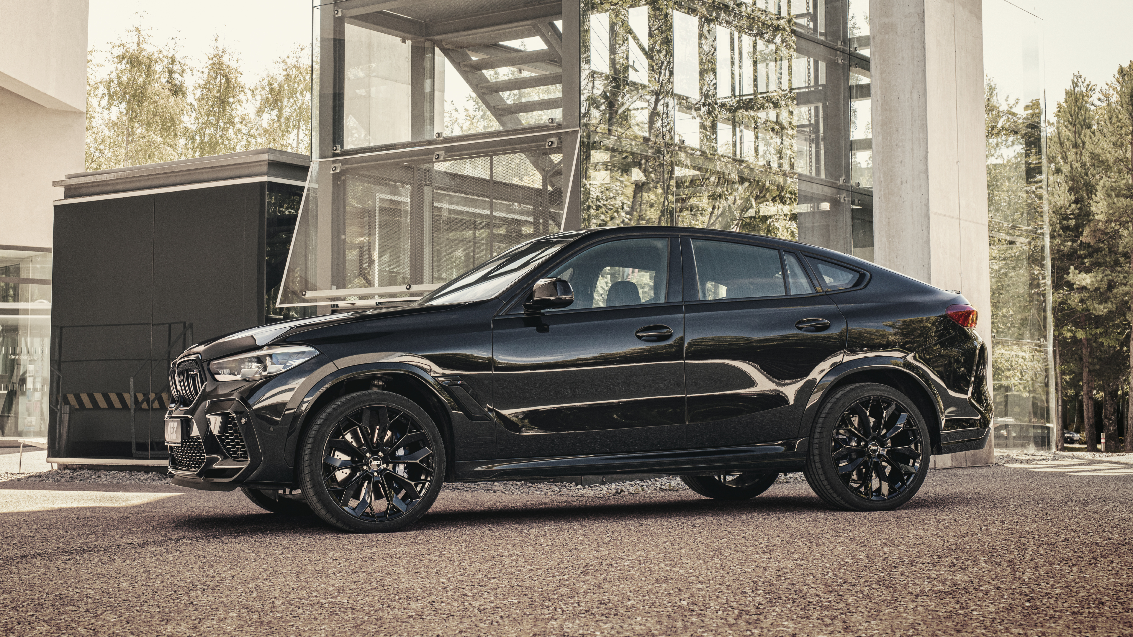 BMW MX6 med AEZ Leipzig black från OCL Brorssons