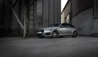 Audi RS4 Med LND R10 03 EDIT