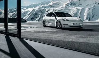 DOTZ MarinaBay dark Tesla Model 3 frontal