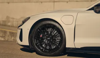 AEZ Alaska black Audi E Tron GT side summer