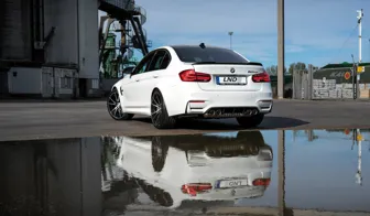 BMW M3 Med LND R10 01