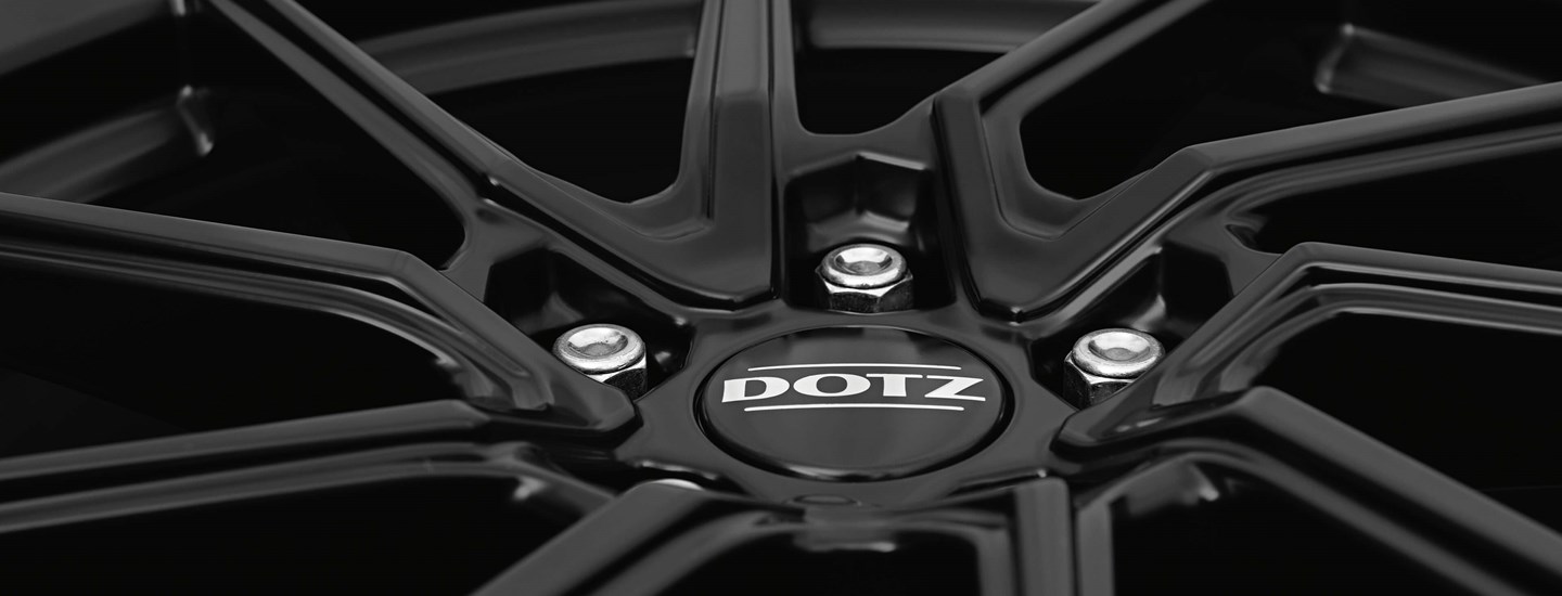 DOTZ Spa black detail 4