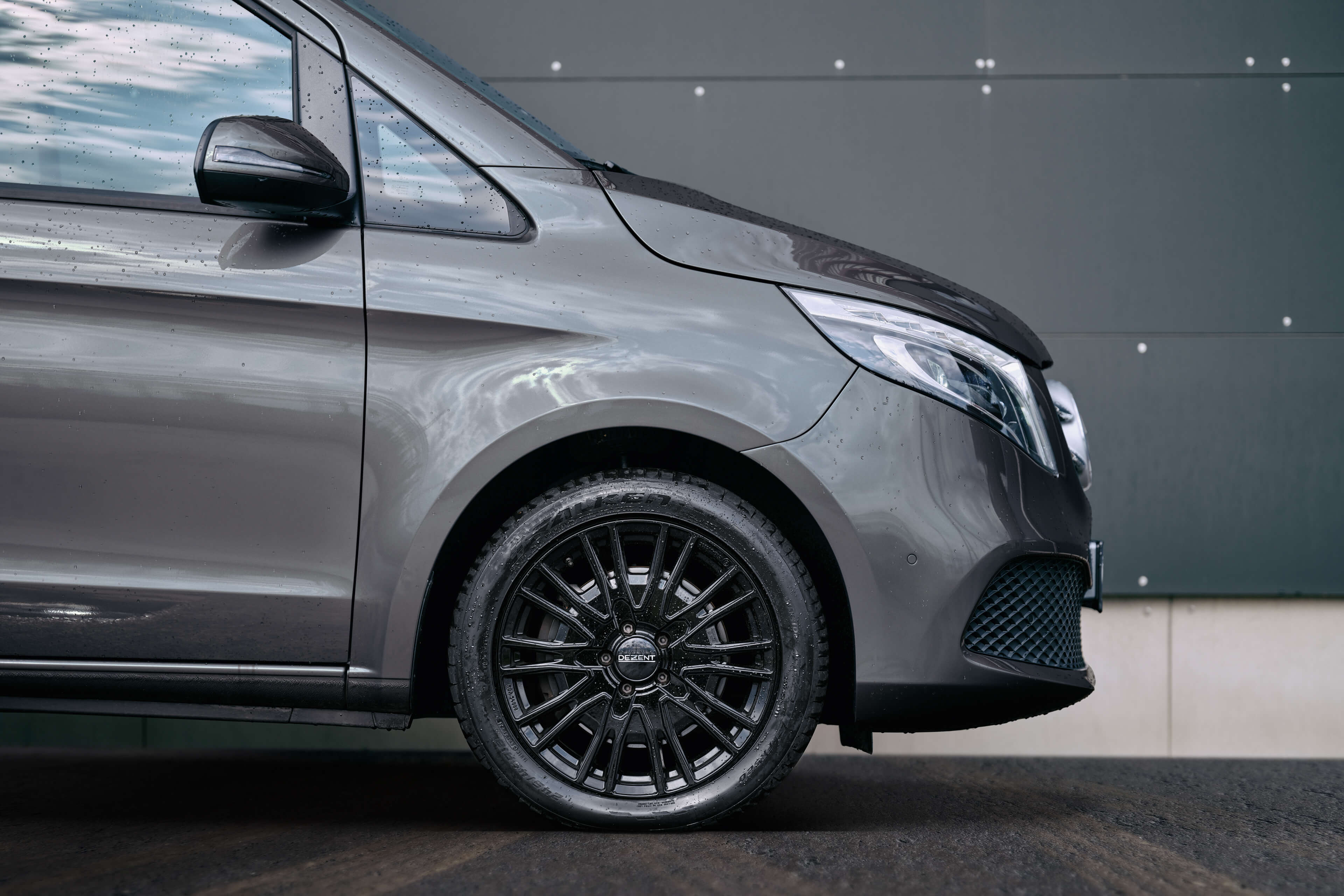 DEZENT KE black Mercedes V Seite