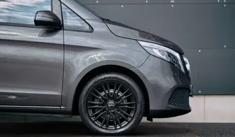 DEZENT KE black Mercedes V side