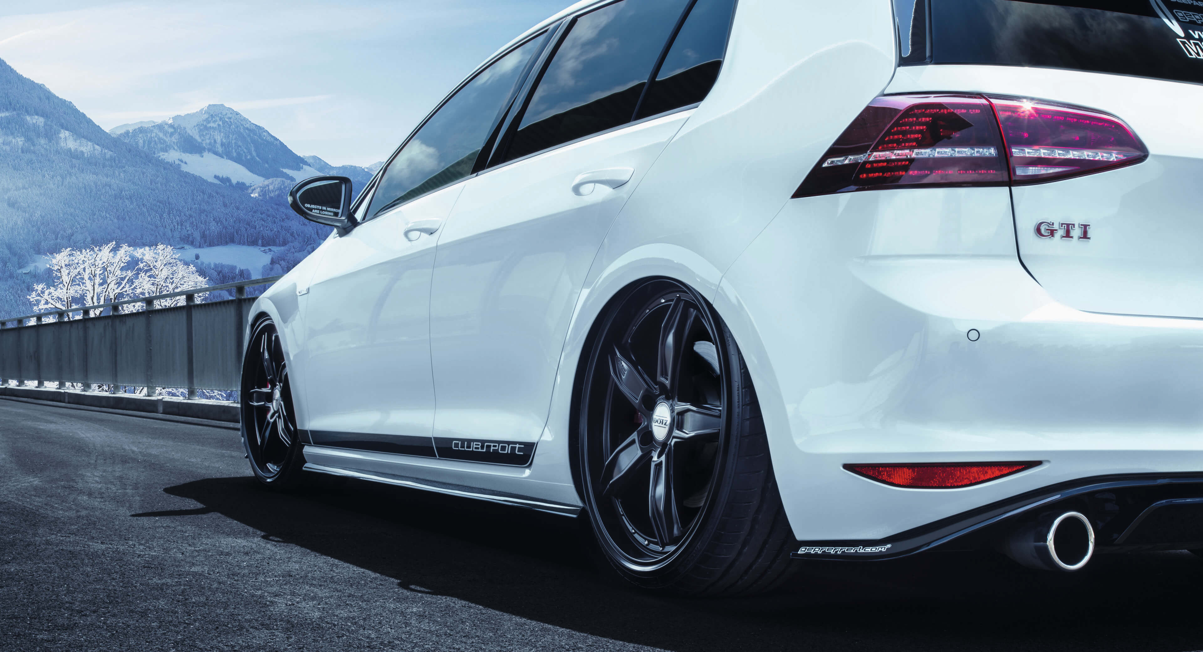 DOTZ SP5 Black Edt VW Golf 7 GTI rear