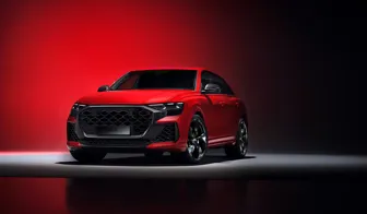 AUDI RSQ8 MAK STARK BLACK MIRROR (2)