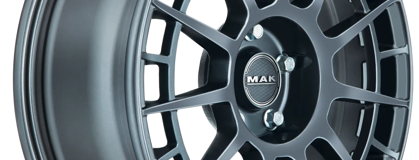 MAK NTT Gloss Gun Metallic 3 4