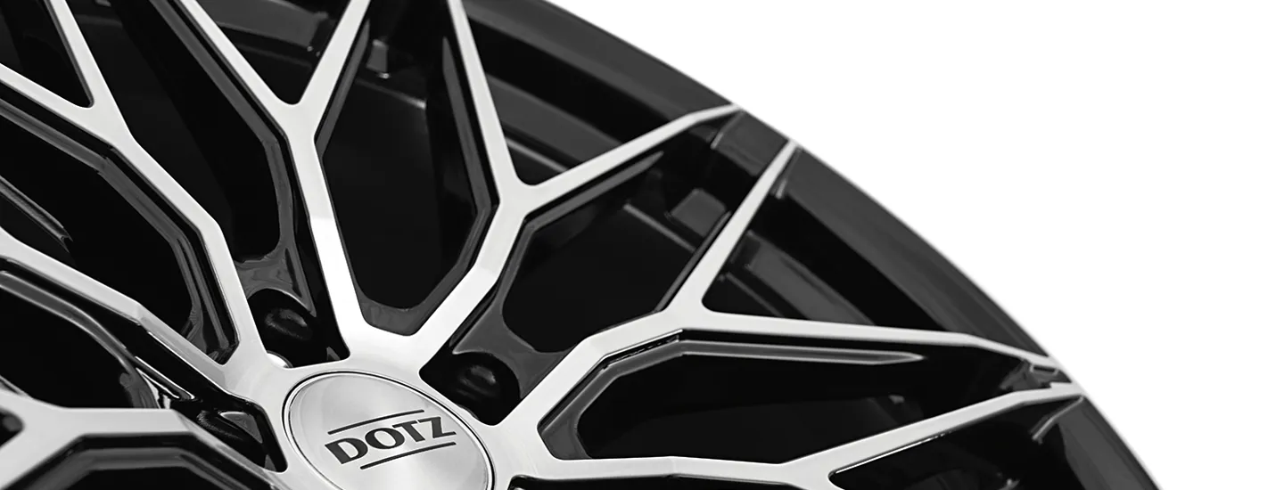 DOTZ Suzuka dark detail