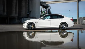 BMW M3 Med LND R10 02