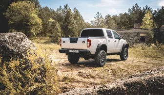 DOTZ 4x4 Kalahari black Nissan Navara Heck